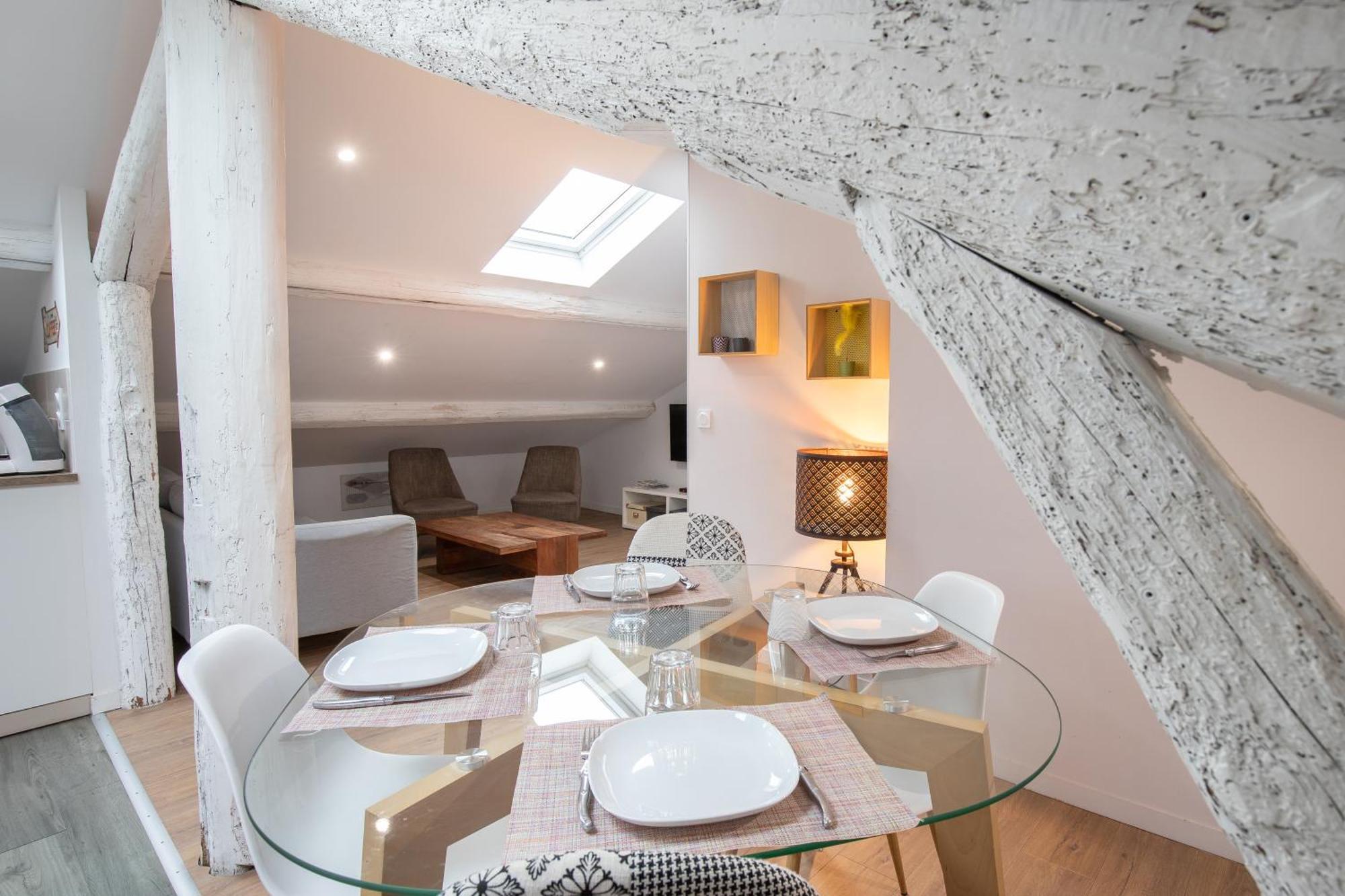 La Chic Comedie - 2 Chambres - Hypercentre - Wifi 몽펠리에 외부 사진